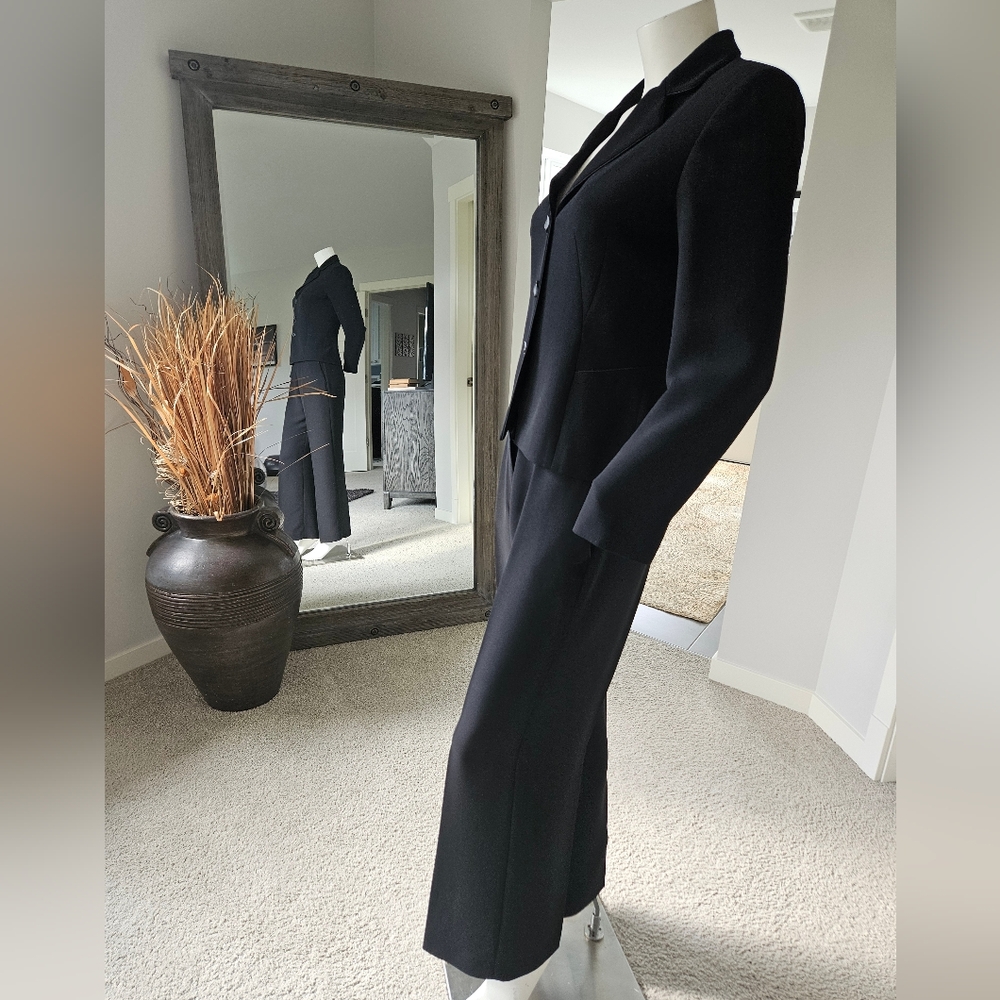 EUC Size 8P Precis Petite Black Suit